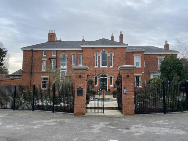 The Dower House Apartments Lincoln Exteriör bild